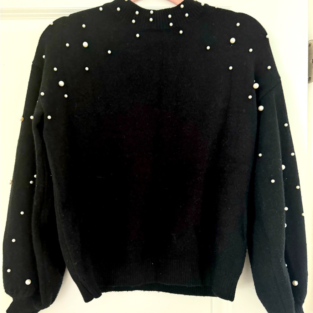 Forever 21 Black Pearl Sweater l size: S